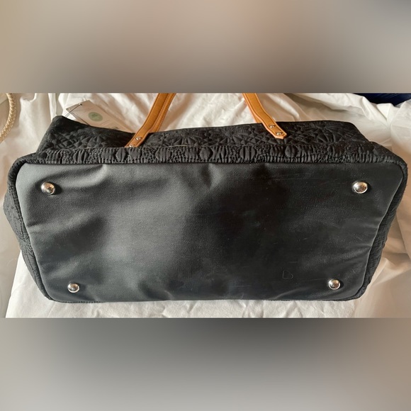 Petunia Pickle Bottom Black Quilted Diaper Bag and Changing Pad - Picture 3 of 7